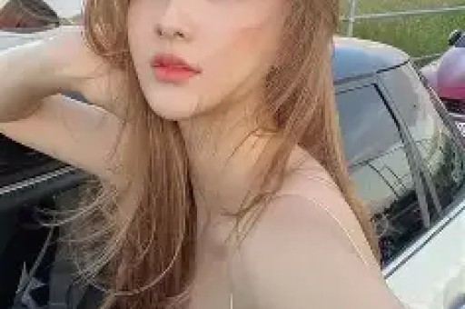 网红司晓迪直播骂白鹿素颜普通、媚男看不起人！评论区翻车连闺蜜都拆台蹭热度翻车最快的一次