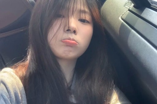 不恋爱人设骗了多少人？韩汶栩被曝同时谈多段感情粉丝：太恶心
